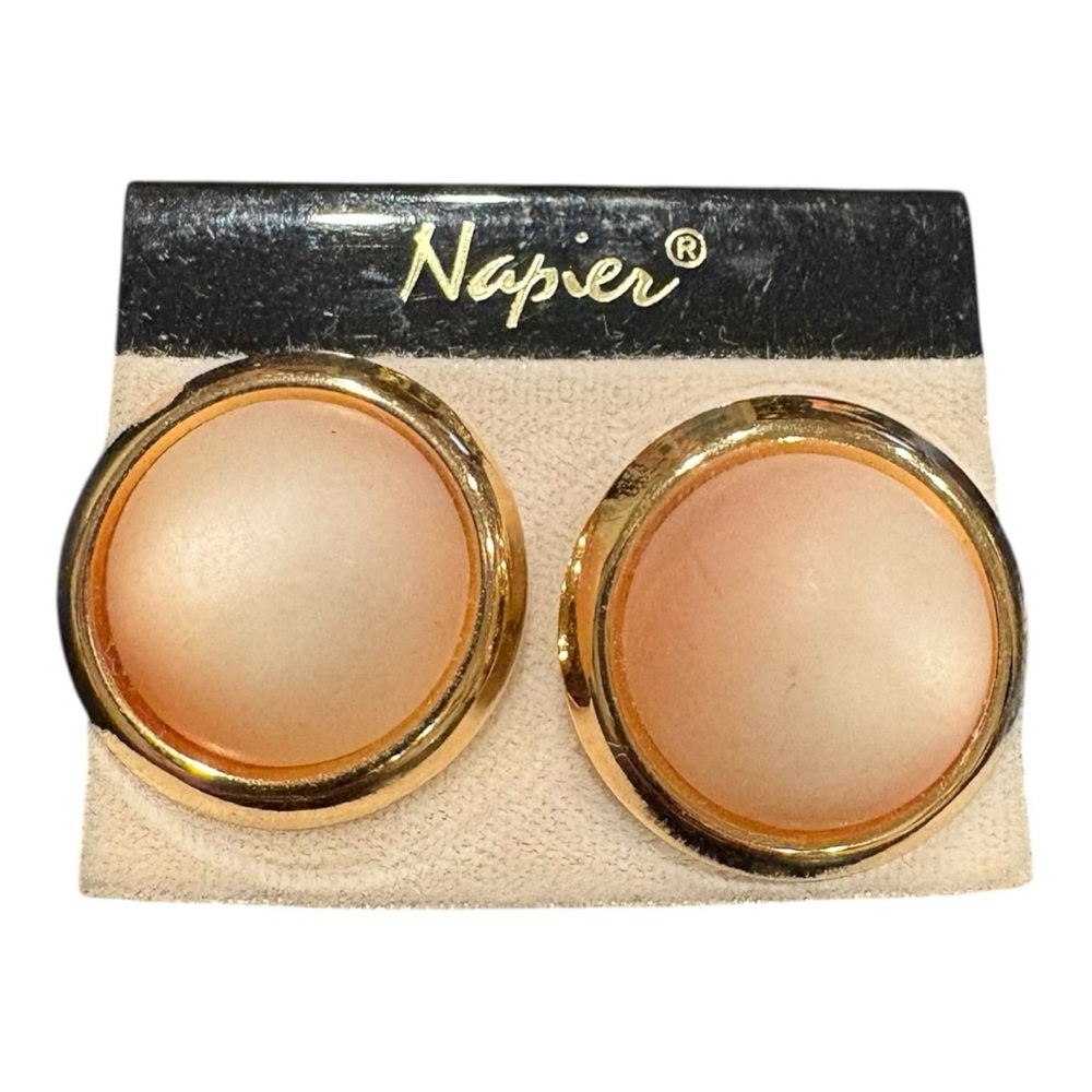 Napier Vintage Gold Tone Button Earrings with Peach Sheen Cabochons J10